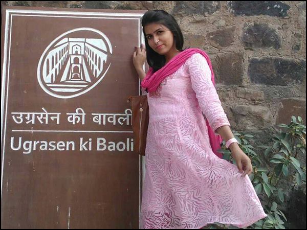 शरीर के अंगों के बढ़ते उभारों के साथ बढ़ता जाता है