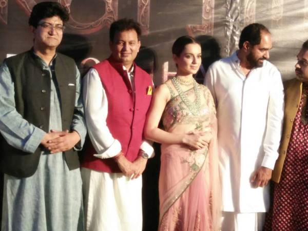 रानी लक्ष्मीबाई के बायोपिक पर बनी हुई है ये फिल्म 