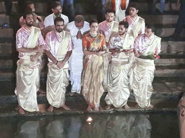 देखा काशी और बोट पर हुआ फोटो सेशन