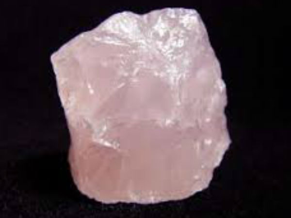 किसी का प्यार पाना चाह रहे हैं... 