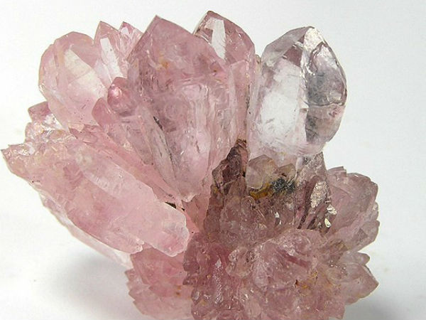 रोज क्वार्ट्ज के क्या हैं लाभ 