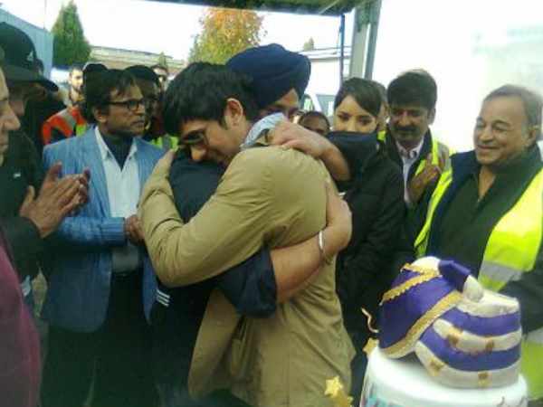  सनी ने बेटे को दी तरजीह