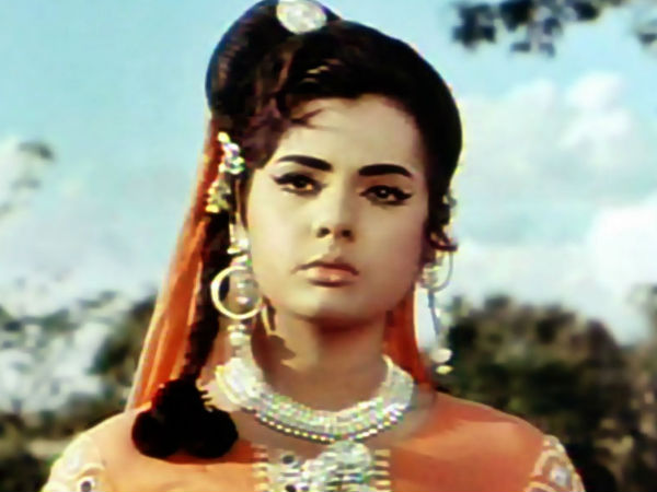 ब्रेस्ट कैंसर से पीड़ित हैं मुमताज ब्रेस्ट कैंसर से पीड़ित हैं मुमताज