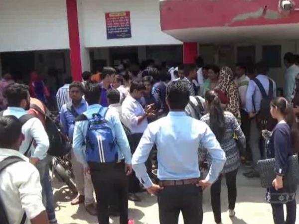 सभी को होटल राजमहल में इंटरव्यू के लिए बुलाया