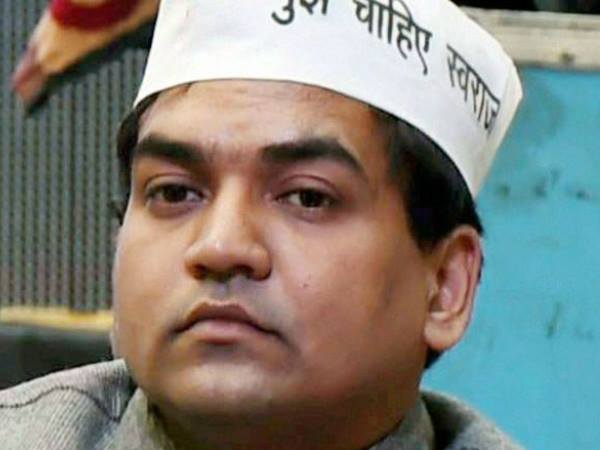 दिल्ली बीजेपी चीफ कर चुके हैं कपिल की प्रशंसा