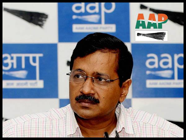 ड्राफ्ट के जरिए मिले थे पैसे