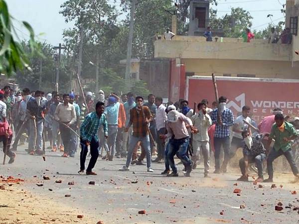 आपत्तिजनक पोस्ट के मामले में चार गिरफ्तार