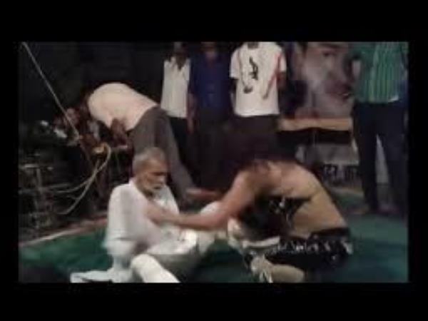 डांसर को देख स्टेज पर जाकर बैठे विधायक