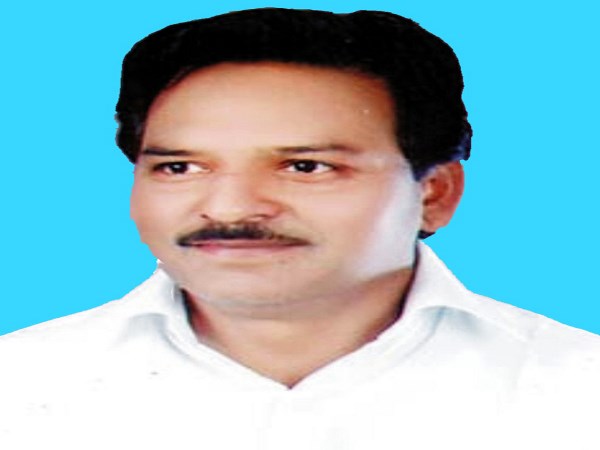 पूर्व विधायक पर भीड़ को उकसाने का आरोप