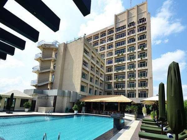 कमरा नंबर 1733