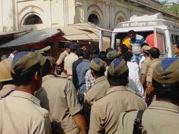 बेटी के सामने हुई थी हत्या 