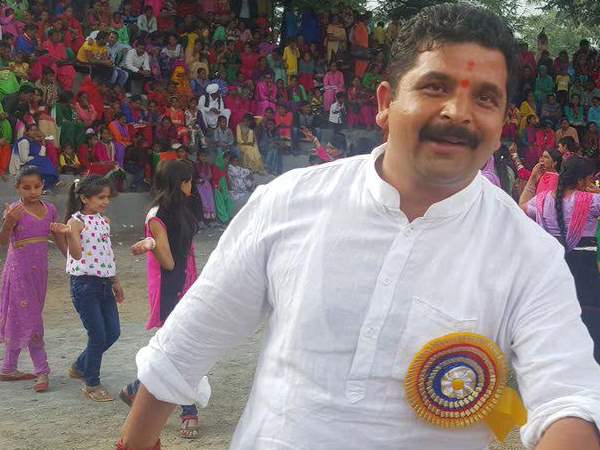 एक पाइप फिटर का बेटा जब बना विधायक