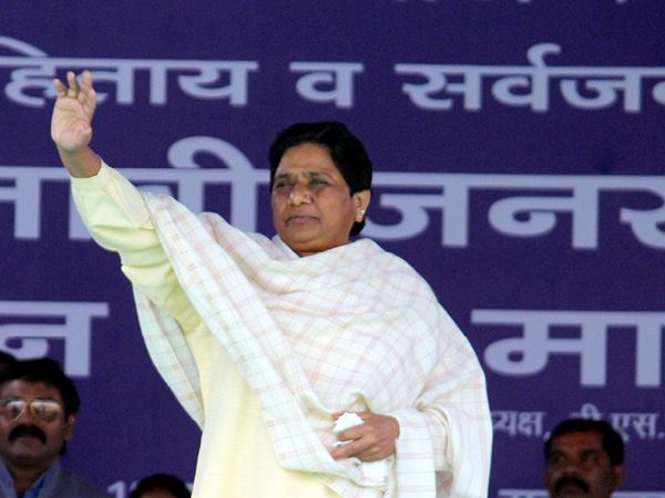 मायावती के भाई की बढ़ी दखल