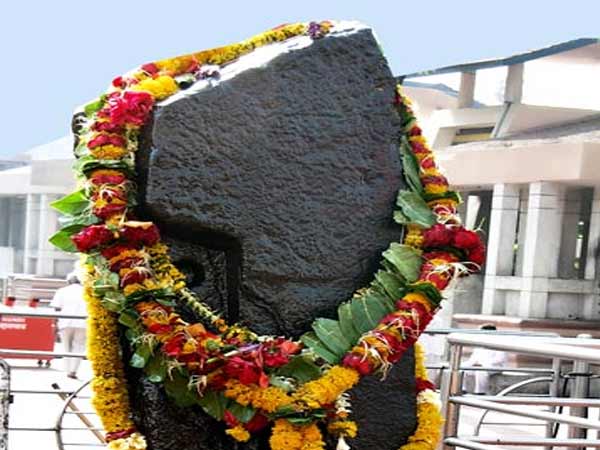 ये हैं वो अहम बातें जिनसे होंगे भगवान शनि खुश 