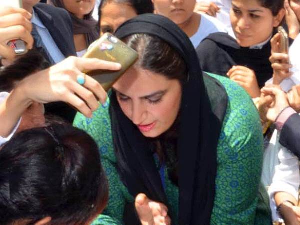 बख्तावर भुट्टो के भाई बिलावल भुट्टो पीपीपी के हैं अध्यक्ष