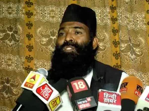मौलाना ने जारी किया फतवा मौलाना ने जारी किया फतवा