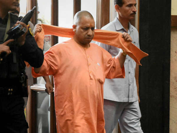 कौन लोग हैं जो गोरी, औरंगजेब से रिश्ता जोड़ना चाहते हैं