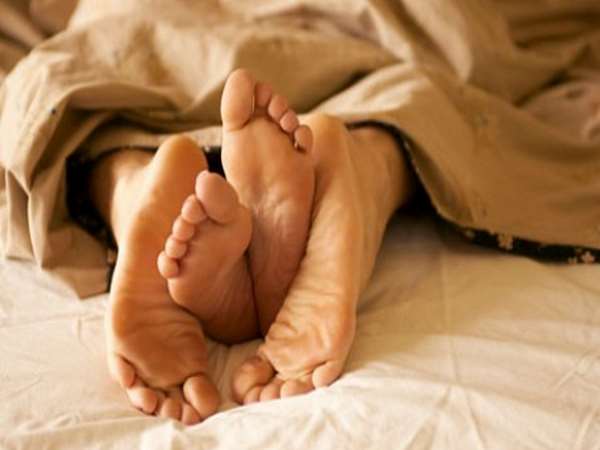 पति के जिगरी यार से बना रही था संबंध