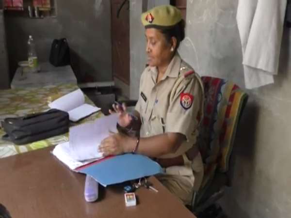 शौचालय बनाने के लिए शासन से नहीं मिल रहा फंड