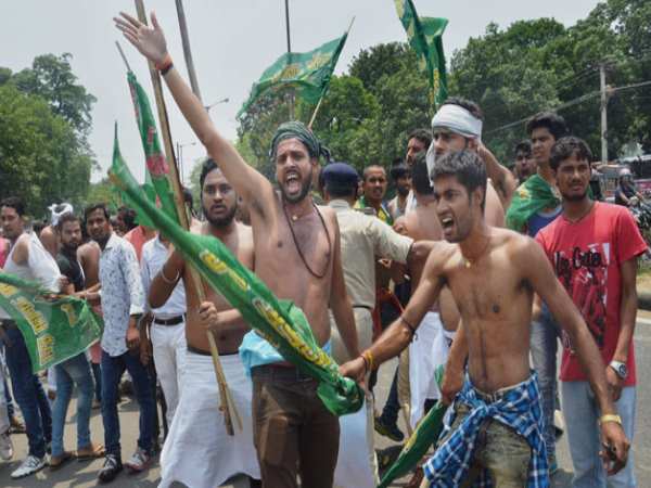 सियासी नफा-नुकसान और कॉमेडी