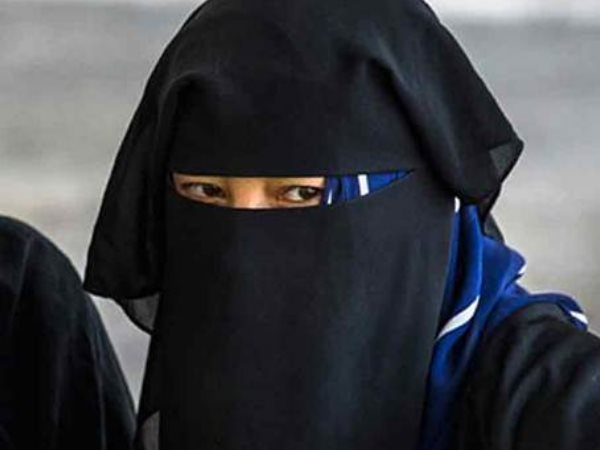 सती प्रथा खत्म हुई तो तीन तलाक क्यों नहीं