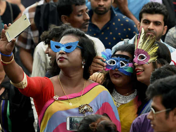 बनाई जा रही थी उनकी फिल्‍म