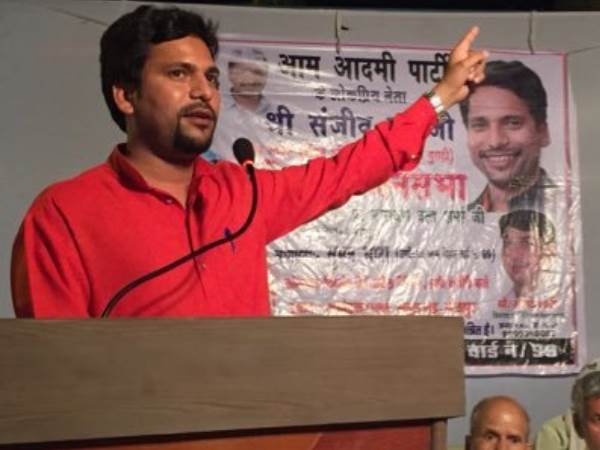 aam aadmi party, mla, sanjeev jha, strike, kapil mishra, arvind kejriwal, delhi, कपिल मिश्रा, आप, अरविंद केजरीवाल, अनशन aam aadmi party, mla, sanjeev jha, strike, kapil mishra, arvind kejriwal, delhi, कपिल मिश्रा, आप, अरविंद केजरीवाल, अनशन