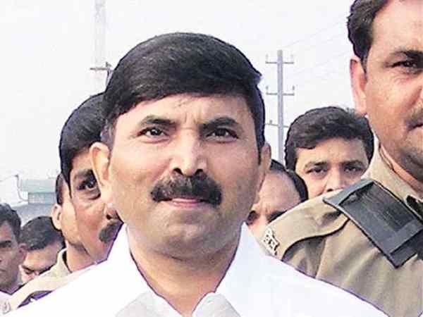 बीजेपी की मदद से जीता था चुनाव