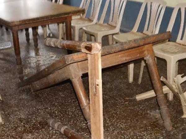 एबीवीपी और एसएफआई कार्यकर्ताओं के बीच झगड़ा