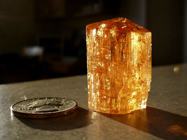  पोखराज धारण करने के फायदे