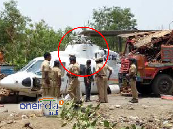  हेलीकॉप्टर ट्रांसफॉर्मर के नजदीक गिरा