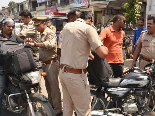सहारनपुर में वाहनों की चेकिंग