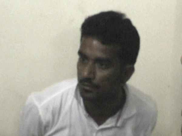 तमंचा निकालकर सीने में मार दी गोली