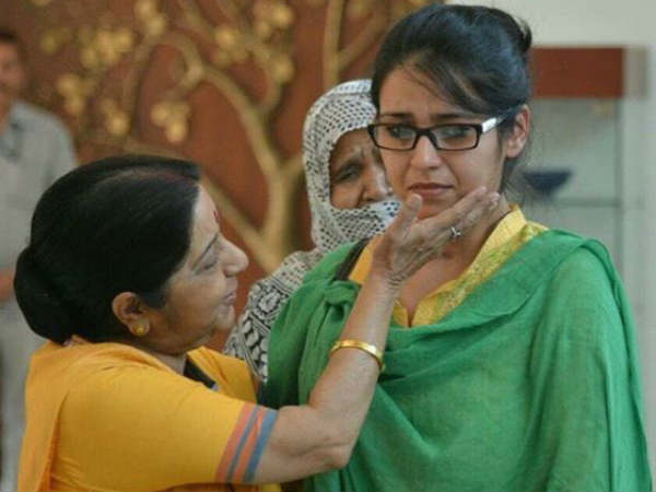 घर से आए हैं 1.5 लाख रुपए 
