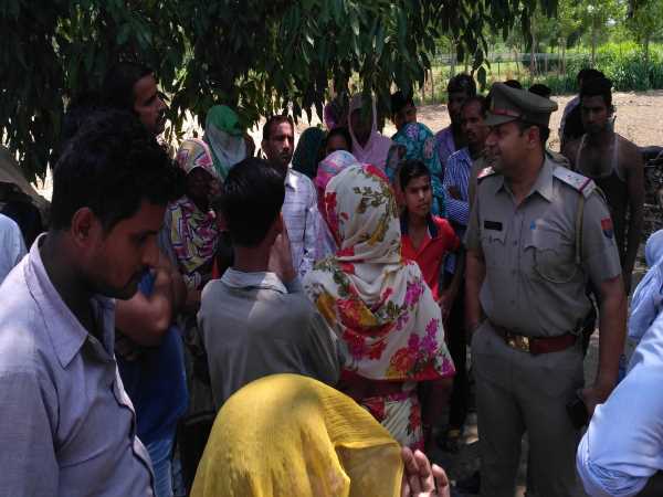 रात में दिया गया इस कृत्य को अंजाम