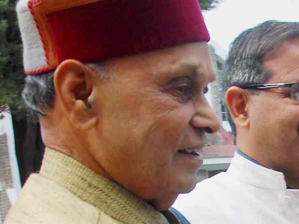 धूमल ने सीएम से मांगा इस्तीफा