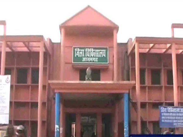 गर्लफ्रेंड की खातिर फार्मासिस्ट बन गया माफिया गर्लफ्रेंड की खातिर फार्मासिस्ट बन गया माफिया