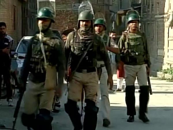 terrorist, Srinagar, jammu kashmir, attack, कश्मीर, हमला, श्रीनगर terrorist, Srinagar, jammu kashmir, attack, कश्मीर, हमला, श्रीनगर