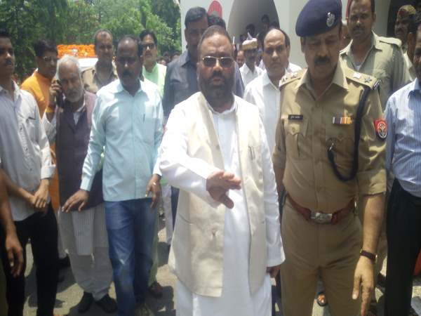 मायावती भ्रष्टाचार की देवी है- स्वामी प्रसाद मौर्या 