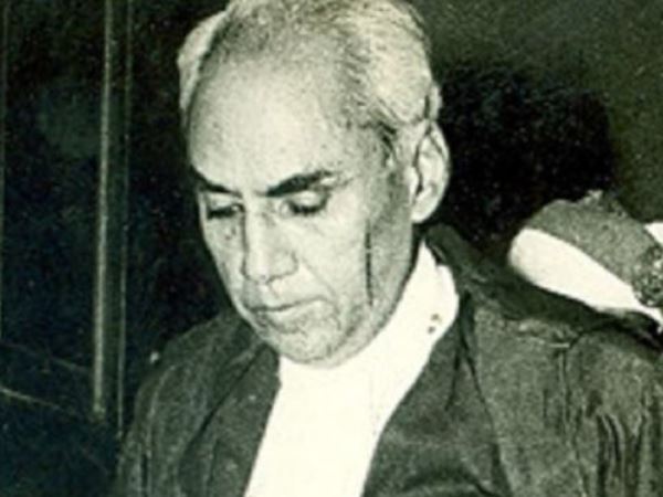 जिस जस्टिस सिन्हा को झुका नहीं पाईं इंदिरा गांधी