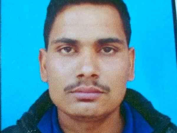 जम्मू-कश्मीर के उरी सेक्टर में शहीद हुआ बुलंदशहर का जवान