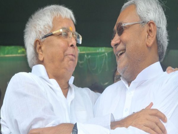 लालू-राबड़ी पर विपक्ष ने फिर फोड़ा बम, अब '800 करोड़' बनी घोटाले की वजह