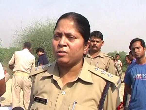 कानपुर के पार्क में एक शख्स की बर्बर हत्या, देखिए वीडियो