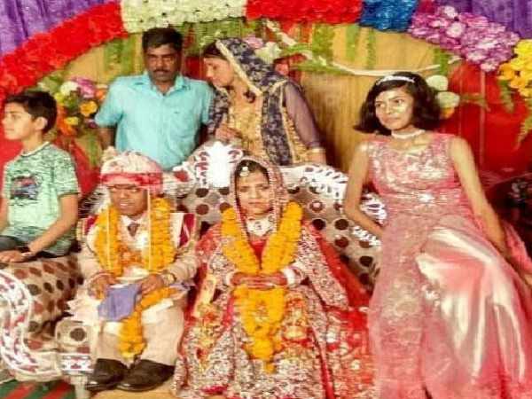 रब ने बनाई जोड़ी तो फोटो खिंचवाने पहुंचने लगे दूर-दूर से लोग