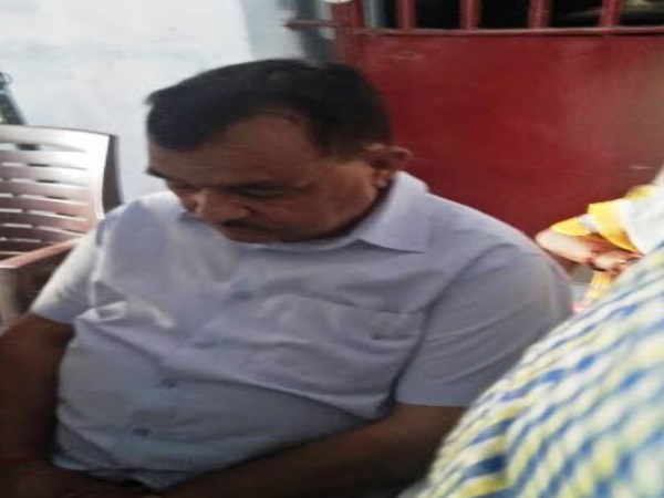 /news/uttar-pradesh/positive-news-hindu-muslim-unity-409490.html /news/uttar-pradesh/positive-news-hindu-muslim-unity-409490.html