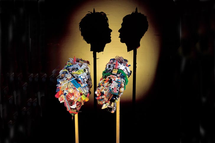 परछाई भी कुछ बोलती है