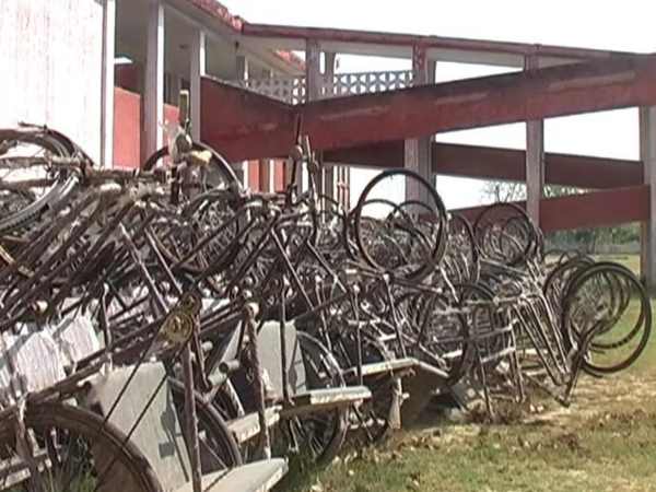 मोदी ने कहलवाया 'दिव्यांग' तो जंग लगे सिस्टम ने सब कर दिया कबाड़ा मोदी ने कहलवाया 'दिव्यांग' तो जंग लगे सिस्टम ने सब कर दिया कबाड़ा