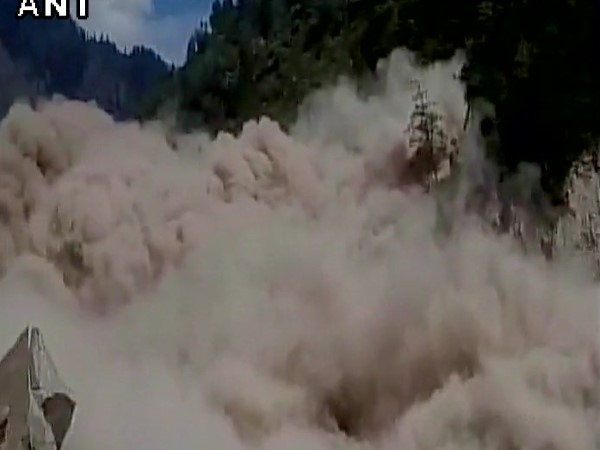 15,000 यात्रियों के लिए मुसीबत का सबब बन गई