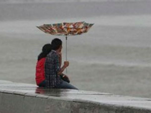 बरसात का आनंद लिया