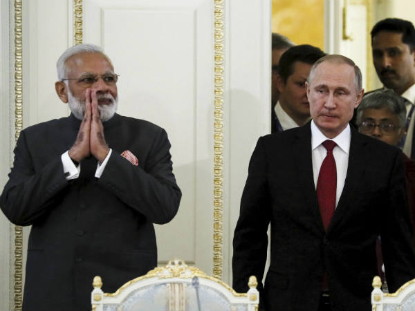 पाकिस्‍तान के कोई रक्षा संबंध नहीं 